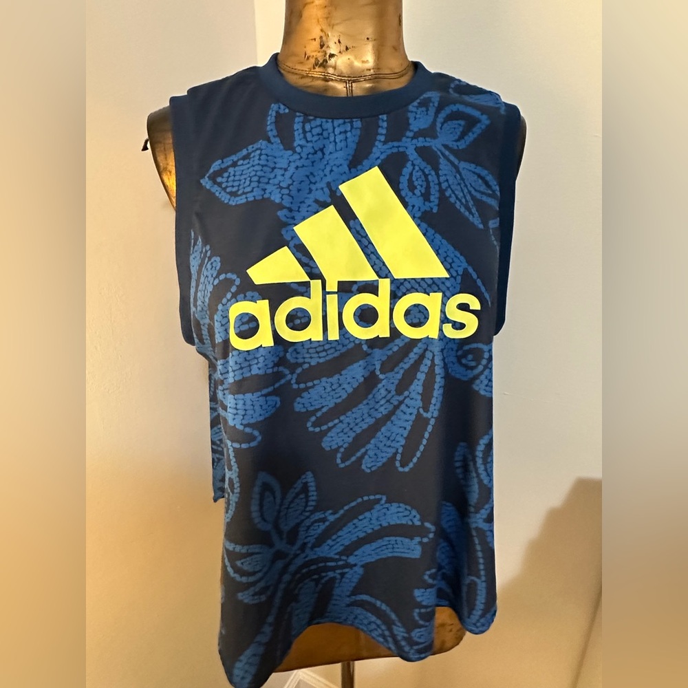 Adidas Women’s Core Linear Farm Tank Top M - Picture 3 of 6